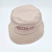 Beige Denim Eimer Hut - Dogs & Wine Make Everything Fine