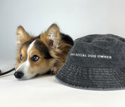 Schwarzer Denim-Eimerhut - Anti-Social Dog Owner