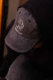 Schwarze Denim-Cap - Logo "Dogs. Because People Suck" 