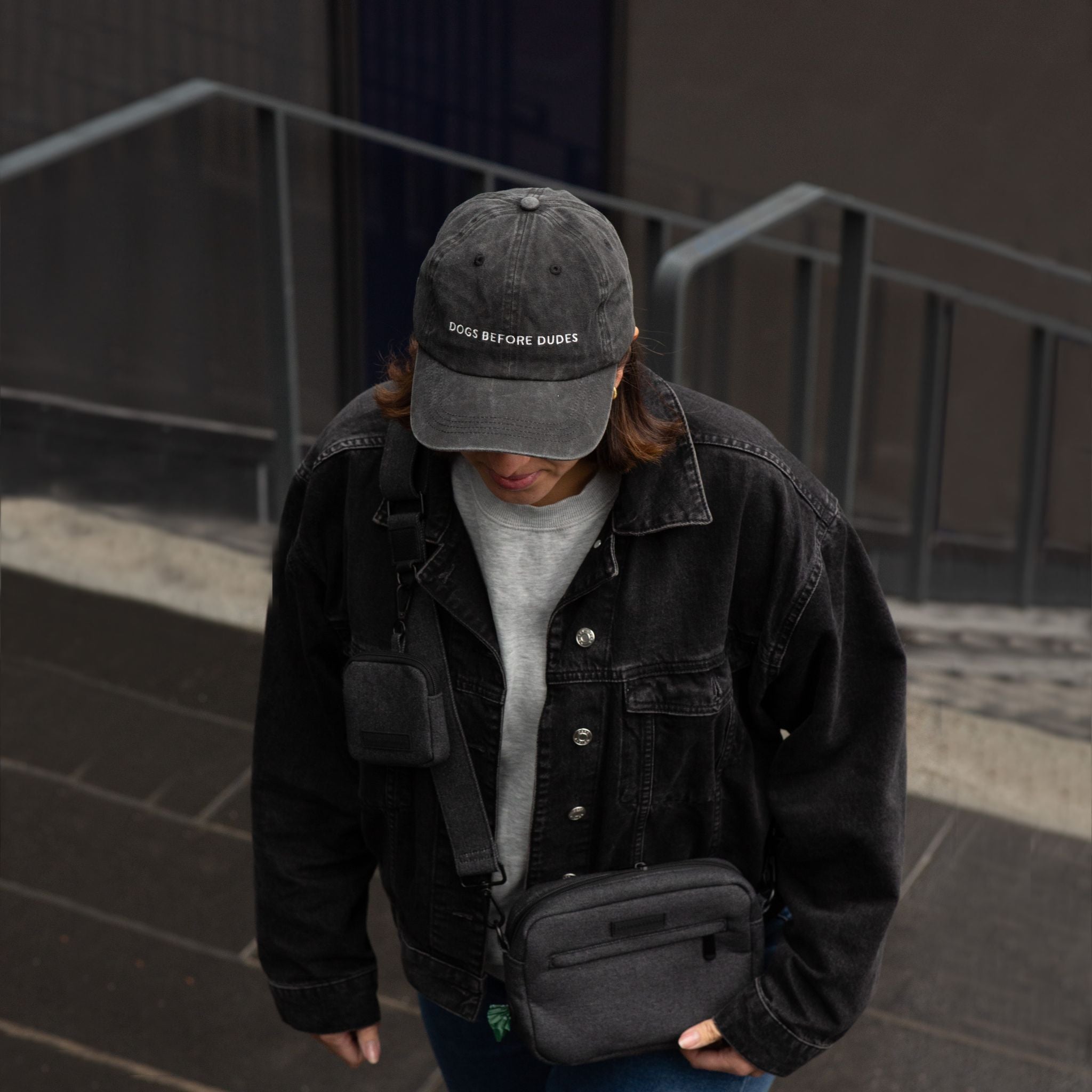 Schwarze Denim Cap - Dogs Before Dudes