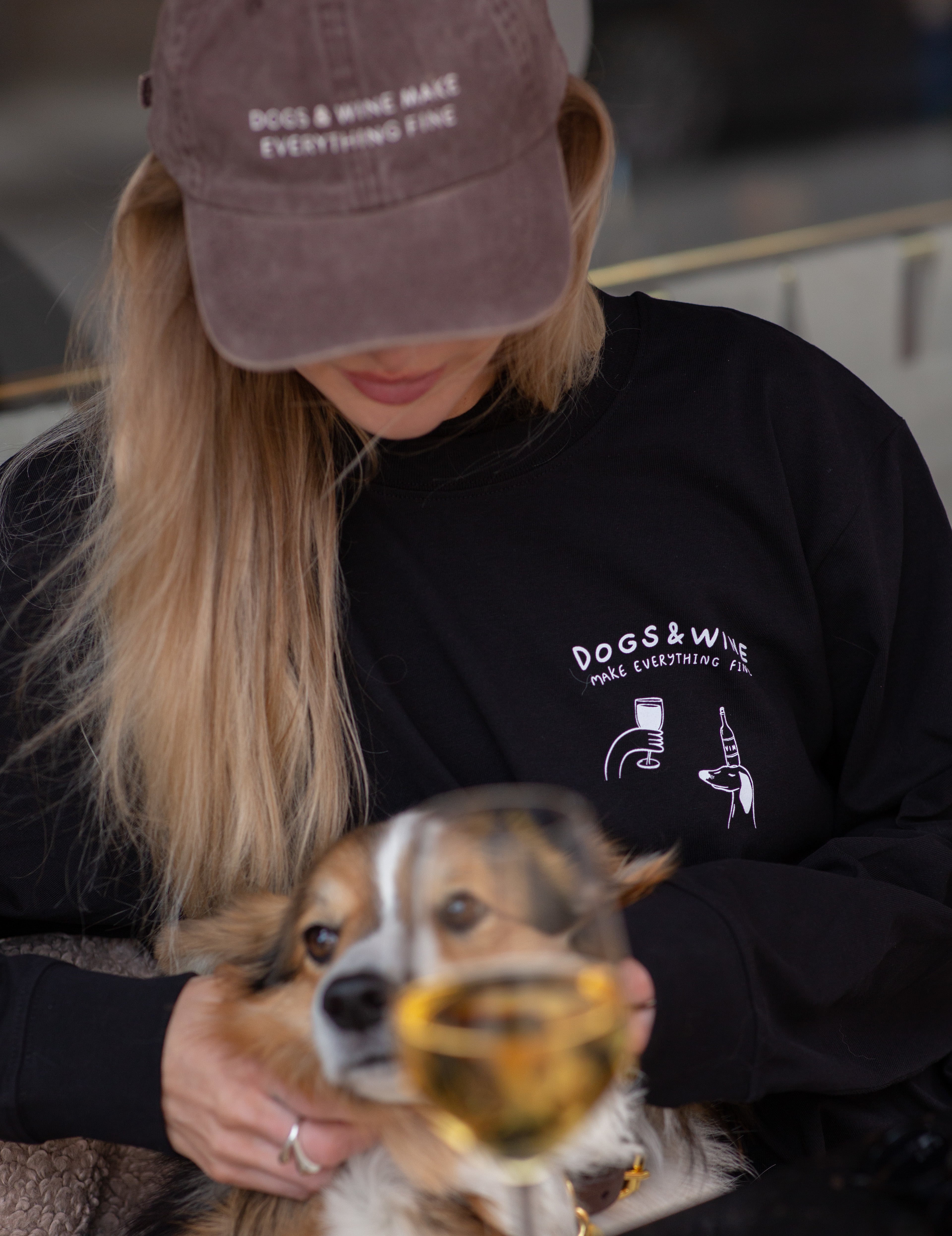 Schwarzes Langarm-T-Shirt - Dogs & Wine Make Everything Fine