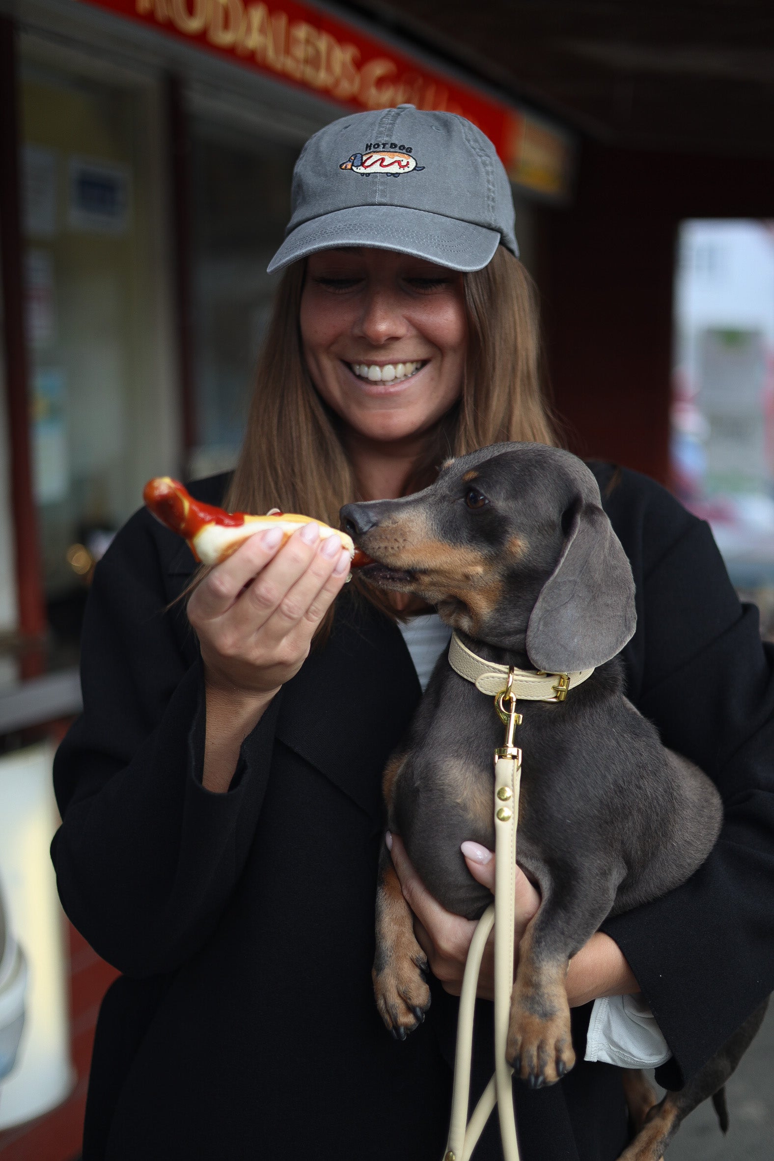 Graue Denim Cap - Hot Dog